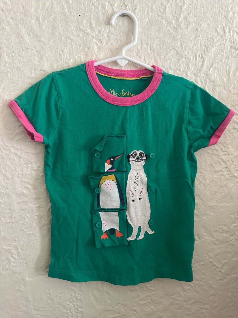 Mini Boden Green Penguin Meerkat Flamingo Giraffe Appliqué T-Shirt 5-6Y